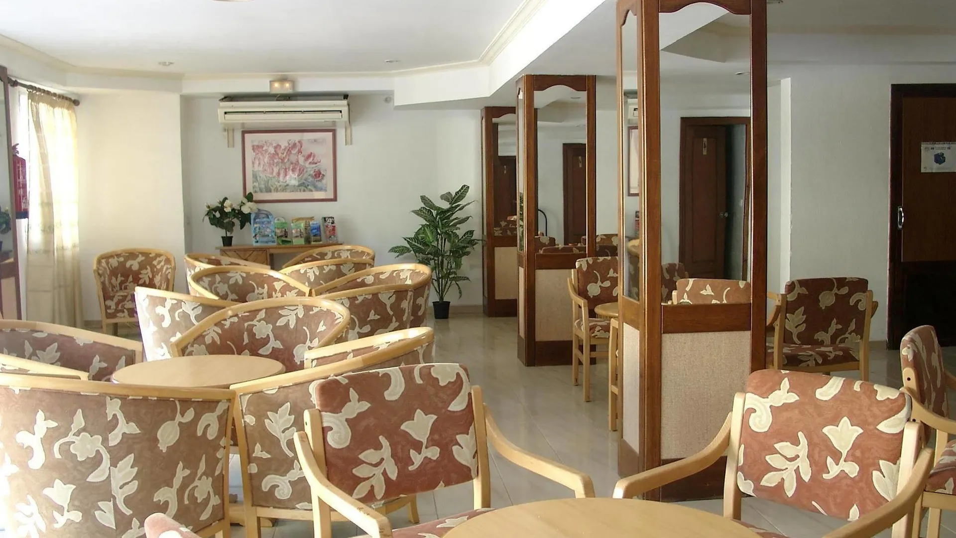 Hotel Amic Can Pastilla Кан Пастилла 2*,  Испания